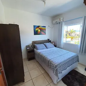 Próximo Ao Aeroporto De Florianópolis. Florianópolis